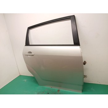Recambio de puerta trasera derecha para toyota corolla verso (zer_, zze12_, r1_) 2.2 d-4d (aur10_) referencia OEM IAM 670030F010