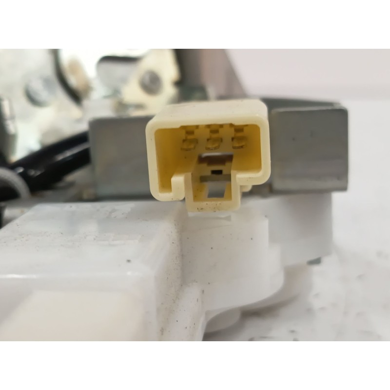 CERRADURA MALETERO / PORTON