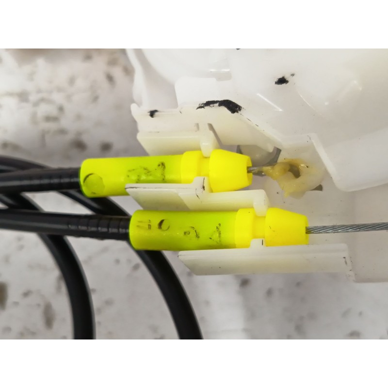 CERRADURA PUERTA DELANTERA DERECHA