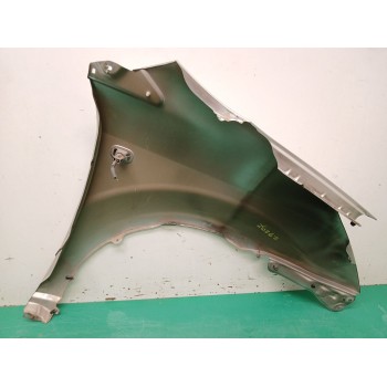 Recambio de aleta delantera izquierda para toyota corolla verso (zer_, zze12_, r1_) 2.2 d-4d (aur10_) referencia OEM IAM 538120F