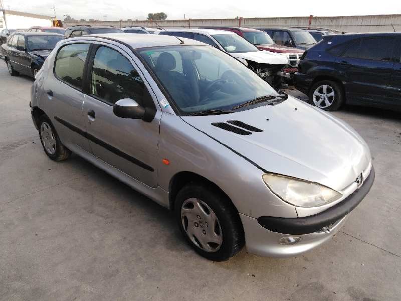 PEUGEOT 206 BERLINA