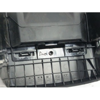 Recambio de apoyabrazos central para suzuki vitara (ly) 1.4 t (apk 414) referencia OEM IAM   