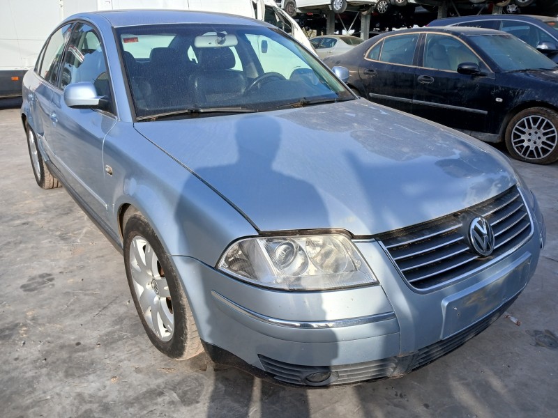 VOLKSWAGEN PASSAT BERLINA (3B3)