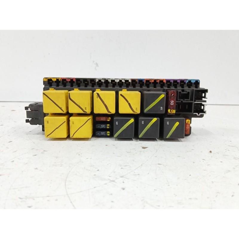 Recambio de caja reles / fusibles para mercedes-benz clase s (w220, v220) s 500 (220.075, 220.175, 220.875) referencia OEM IAM A