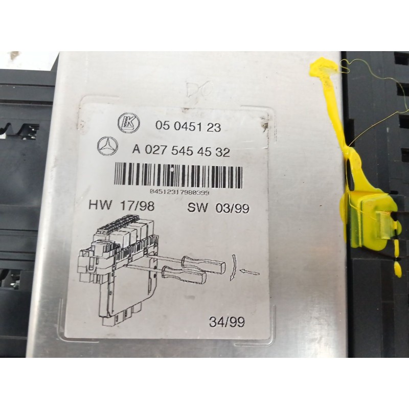 CAJA RELES / FUSIBLES 05045123