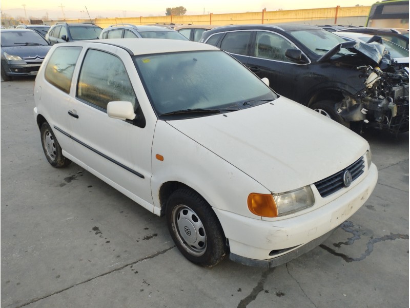 VOLKSWAGEN POLO BERLINA (6N1)
