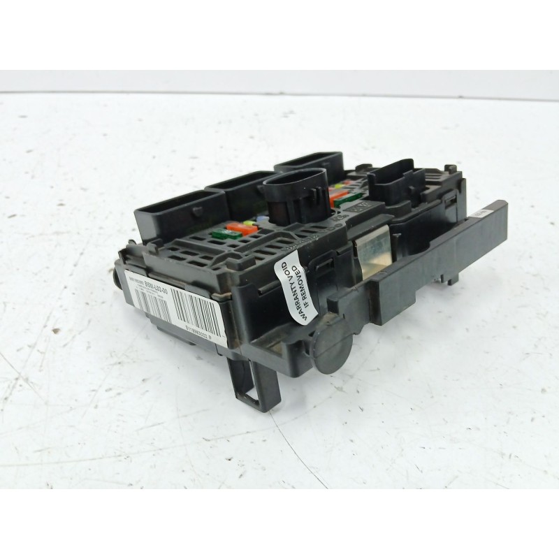 CAJA RELES / FUSIBLES