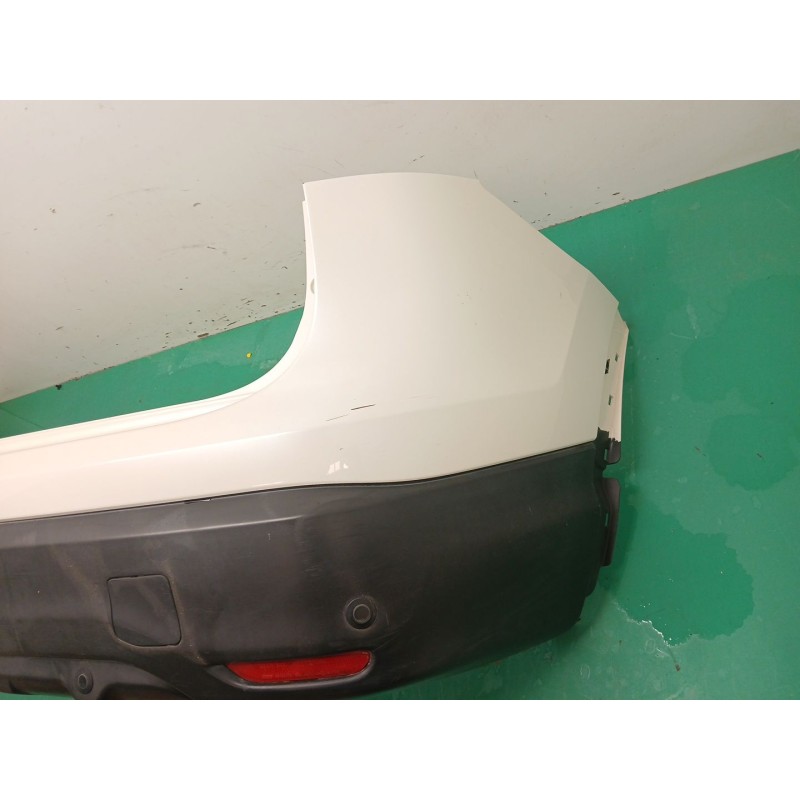 PARAGOLPES TRASERO