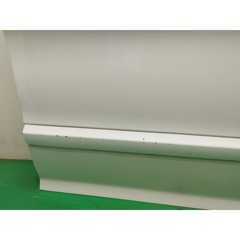 PUERTA DELANTERA DERECHA