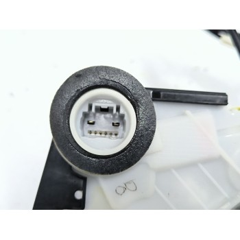 Recambio de cerradura puerta delantera izquierda para toyota yaris (_p13_) 1.5 hybrid (nhp130_) referencia OEM IAM T4311140F3  