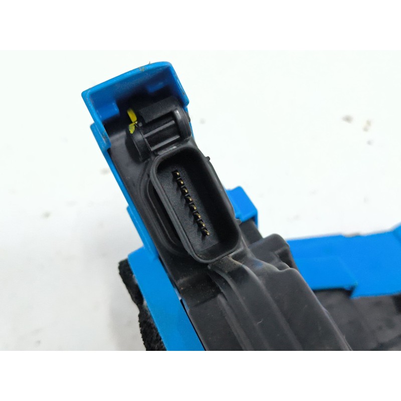 CERRADURA PUERTA TRASERA IZQUIERDA SG2067
