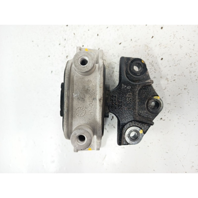 Recambio de soporte motor para suzuki vitara (ly) 1.4 t (apk 414) referencia OEM IAM   