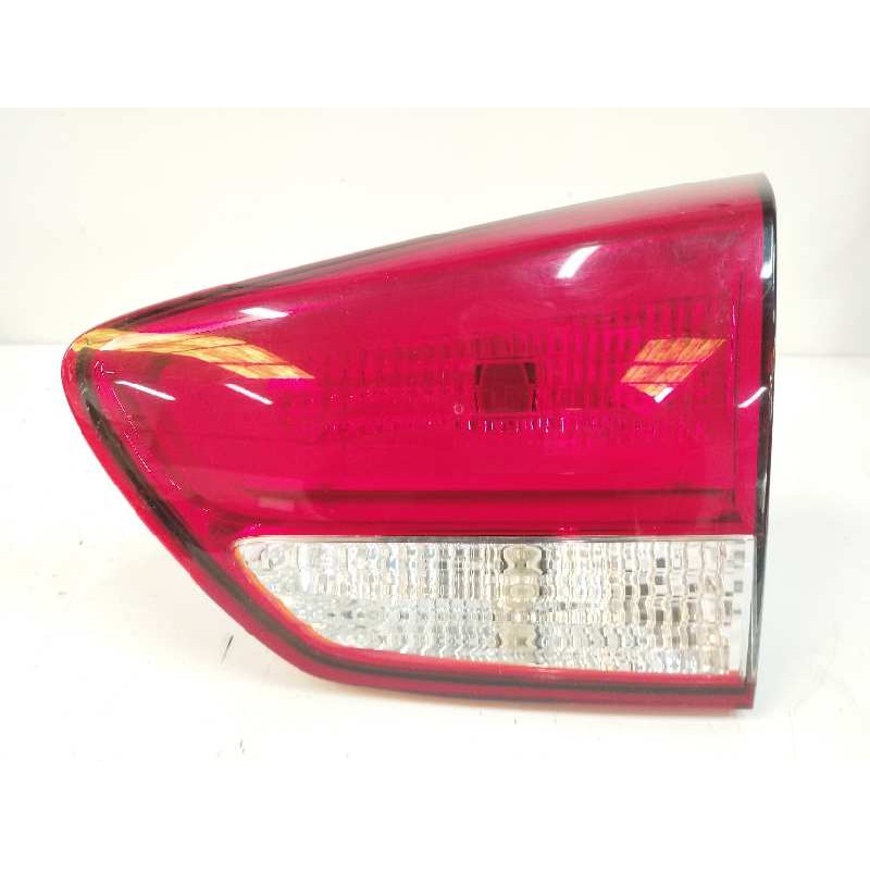 Recambio de piloto trasero derecho interior para kia carens iv 1.7 crdi referencia OEM IAM 92404A4010  