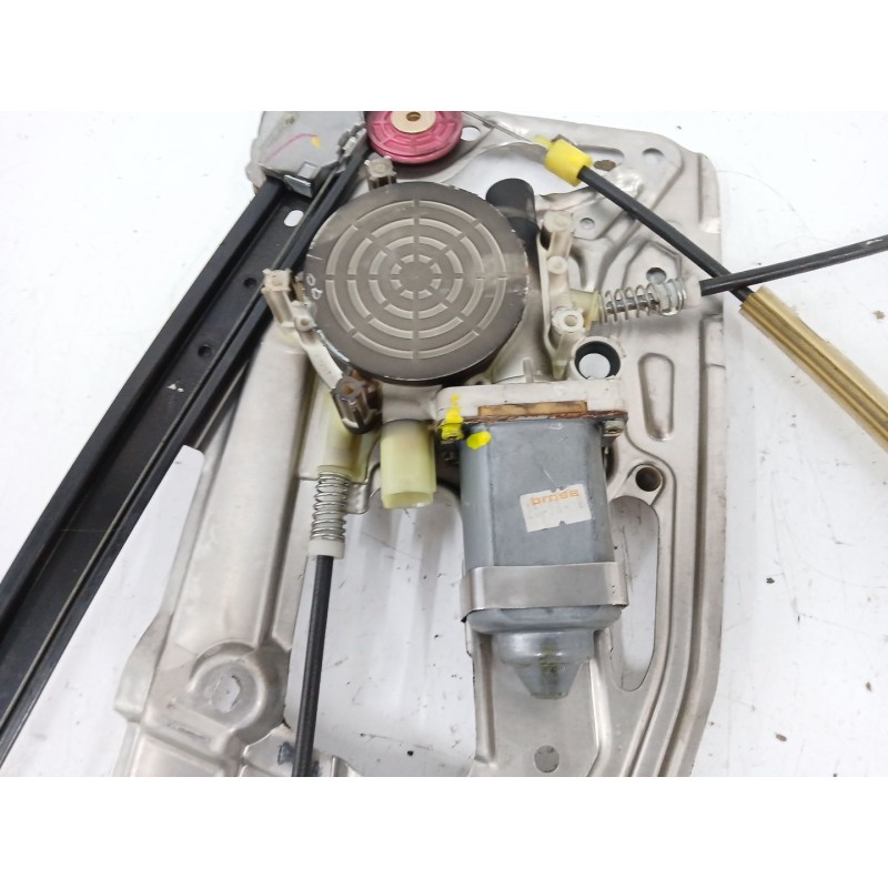 ELEVALUNAS DELANTERO IZQUIERDO 8236857 67628360