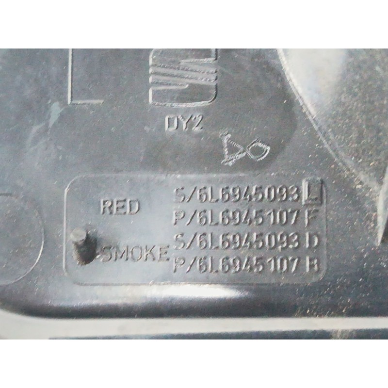 PILOTO TRASERO IZQUIERDO INTERIOR 6L6945107F 6L6945093D