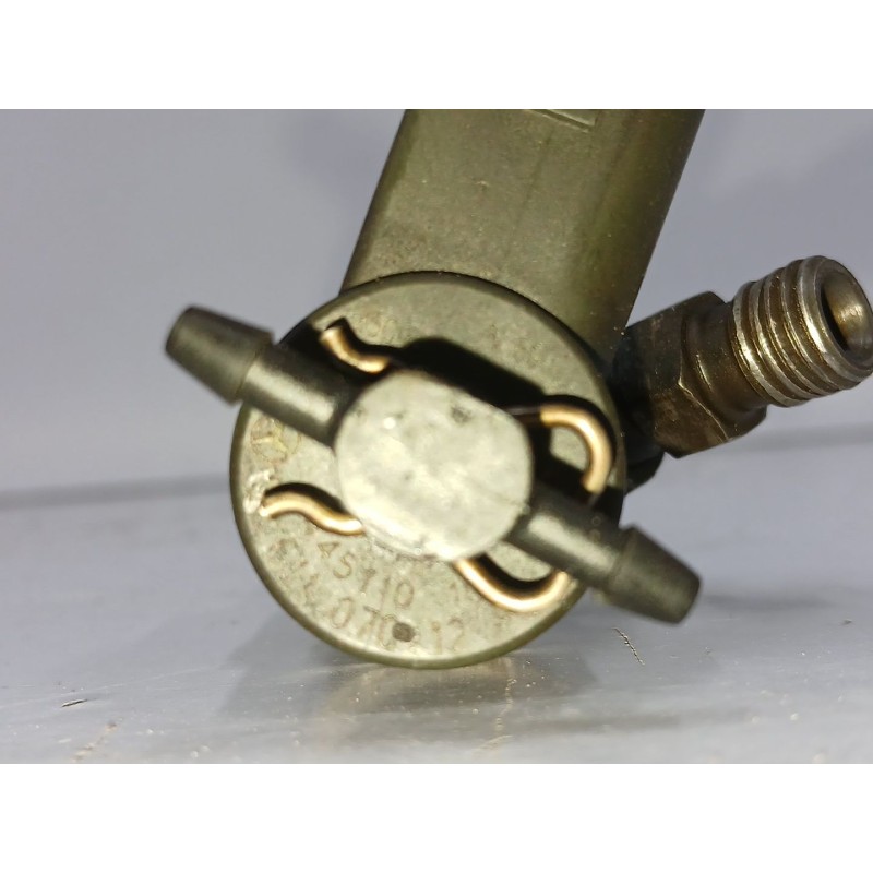 INYECTOR 044110106