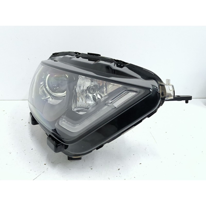 Recambio de faro derecho para ford ecosport 1.0 ecoboost referencia OEM IAM   