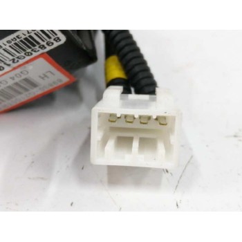 Recambio de enganche cinturon izquierdo para hyundai ioniq tecno hybrid referencia OEM IAM 89830G2100 TRASERO 