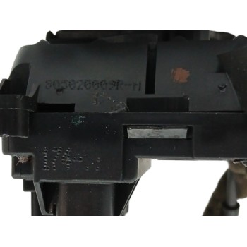 Recambio de cerradura puerta delantera derecha para renault master kasten 2.3 dci diesel cat referencia OEM IAM 805020009R  