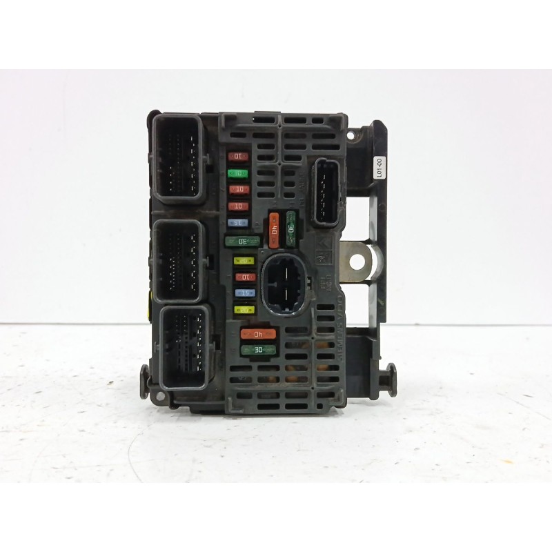 Recambio de caja reles / fusibles para peugeot 407 (6d_) 2.0 hdi 135 (6drhrh, 6drhre, 6drhrg, 6drhrj) referencia OEM IAM 9656086