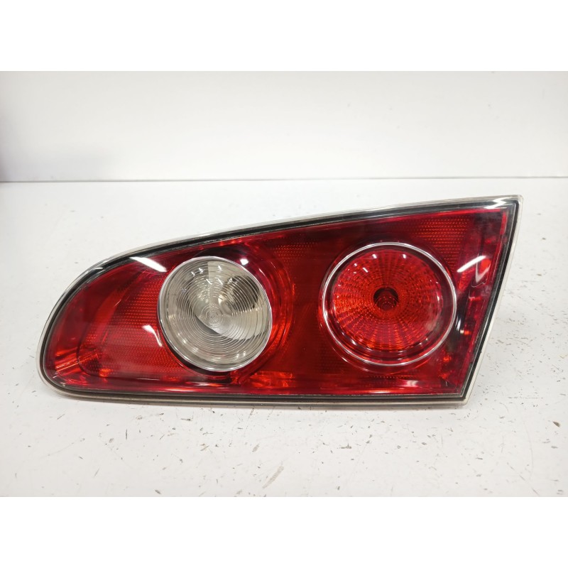PILOTO TRASERO DERECHO INTERIOR 6L6945108