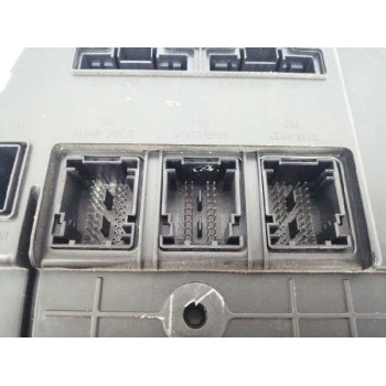 Recambio de caja reles / fusibles para renault scenic ii 1.5 dci diesel referencia OEM IAM 8200606830 S118400260 