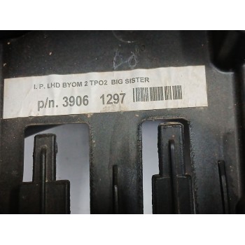 Recambio de salpicadero para opel corsa e (x15) 1.4 (08, 68) referencia OEM IAM 39061297  