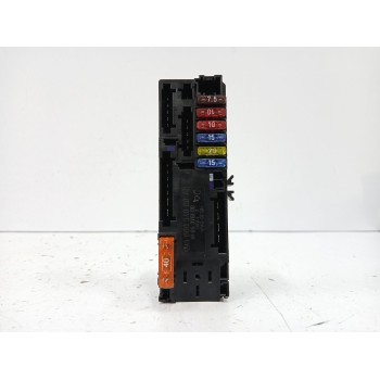 CAJA RELES / FUSIBLES A0005400072 