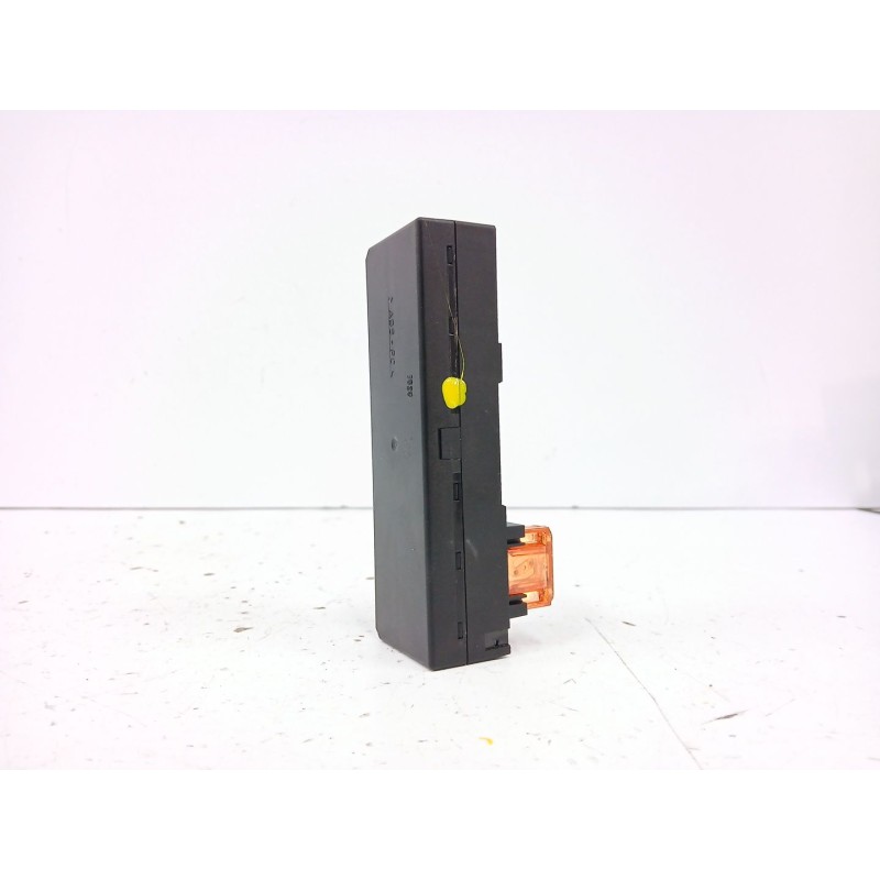 CAJA RELES / FUSIBLES