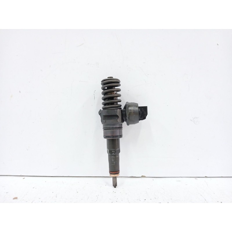 Recambio de inyector para volkswagen polo iv (9n_, 9a_) 1.4 tdi referencia OEM IAM 038130073BL  
