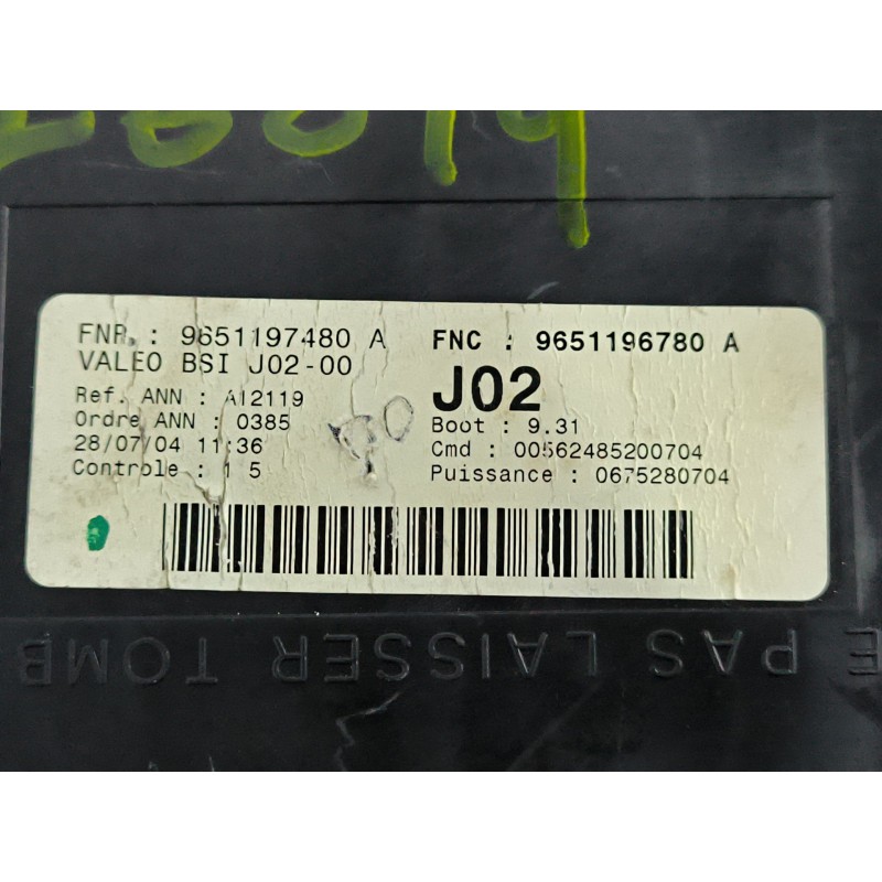 CAJA RELES / FUSIBLES