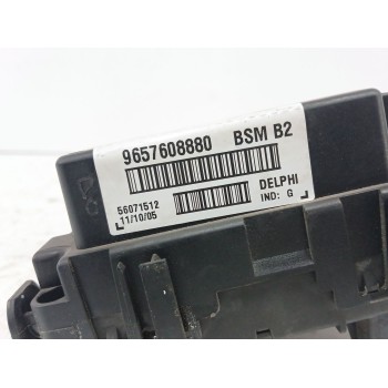 Recambio de caja reles / fusibles para peugeot 206 hatchback (2a/c) 1.4 i referencia OEM IAM 9657608880  