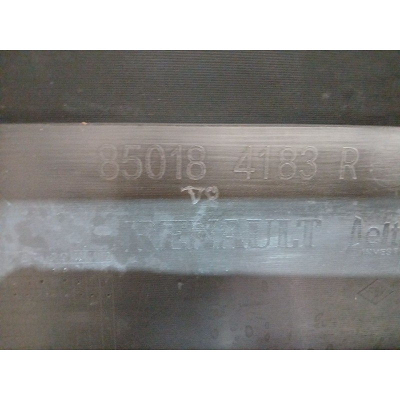PARAGOLPES TRASERO 850225614R 850228373R