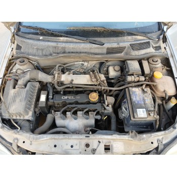 opel astra g hatchback (t98) del año 2001