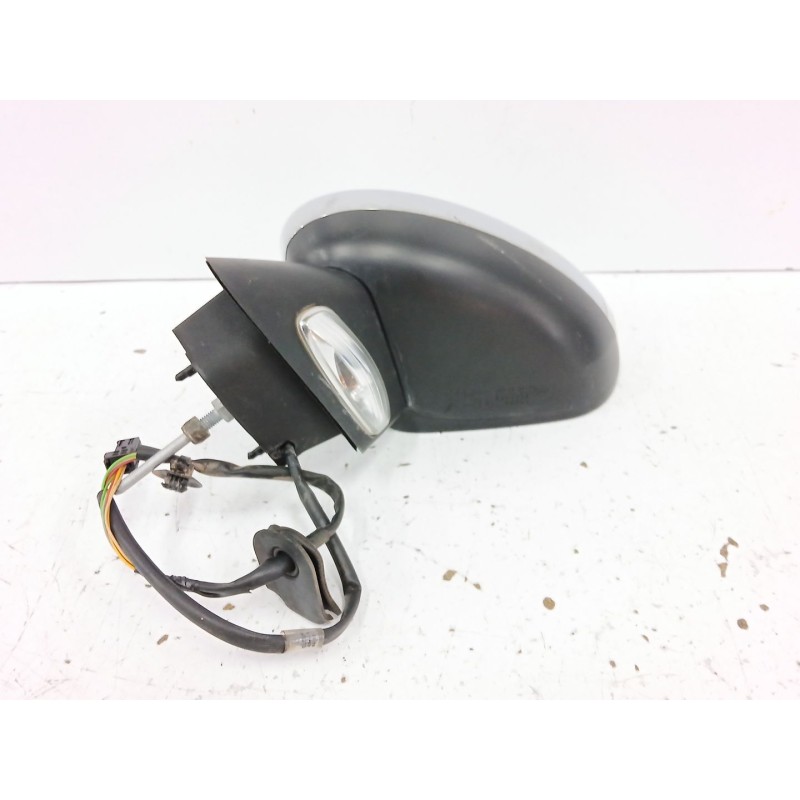 RETROVISOR IZQUIERDO