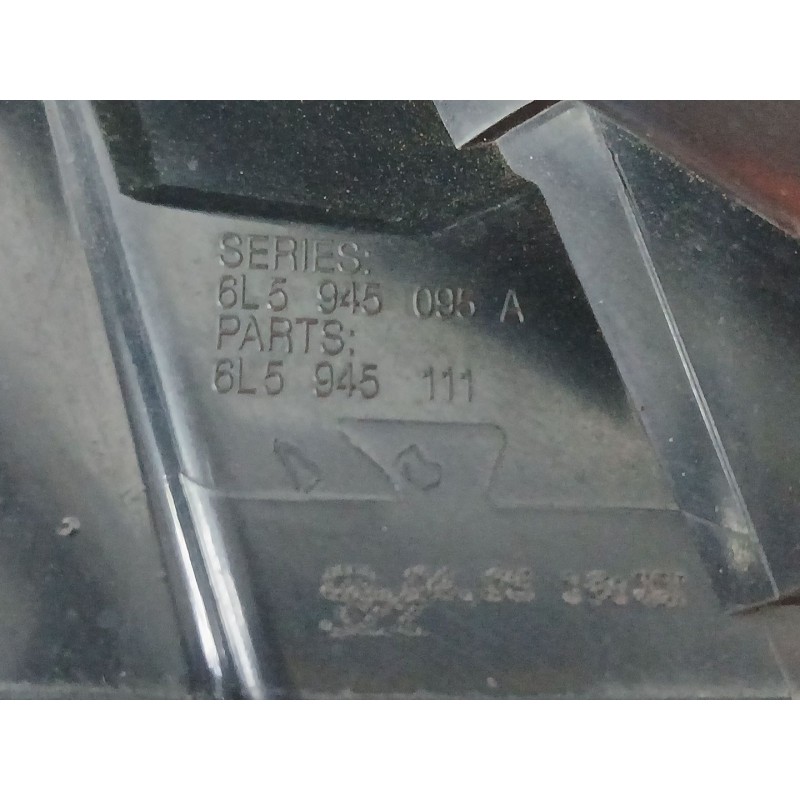 PILOTO TRASERO IZQUIERDO 6L5945111