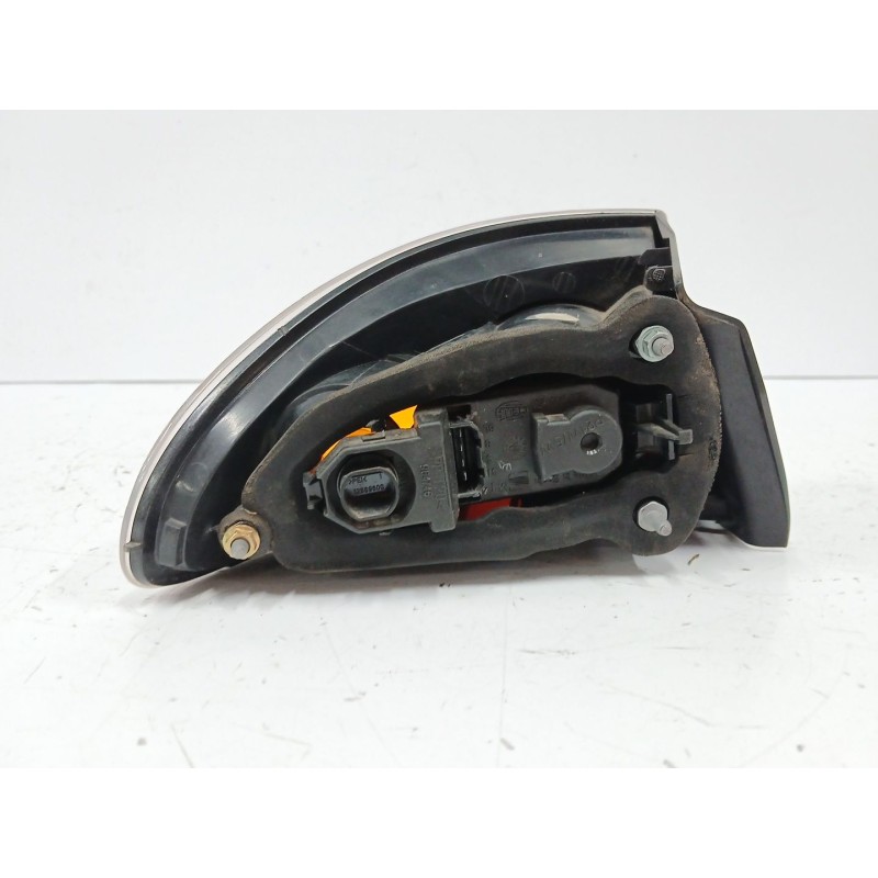 PILOTO TRASERO DERECHO 6L5945112