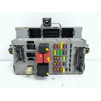 Recambio de caja reles / fusibles para fiat punto (188_) 1.2 60 (188.030, .050, .130, .150, .230, .250) referencia OEM IAM 51744