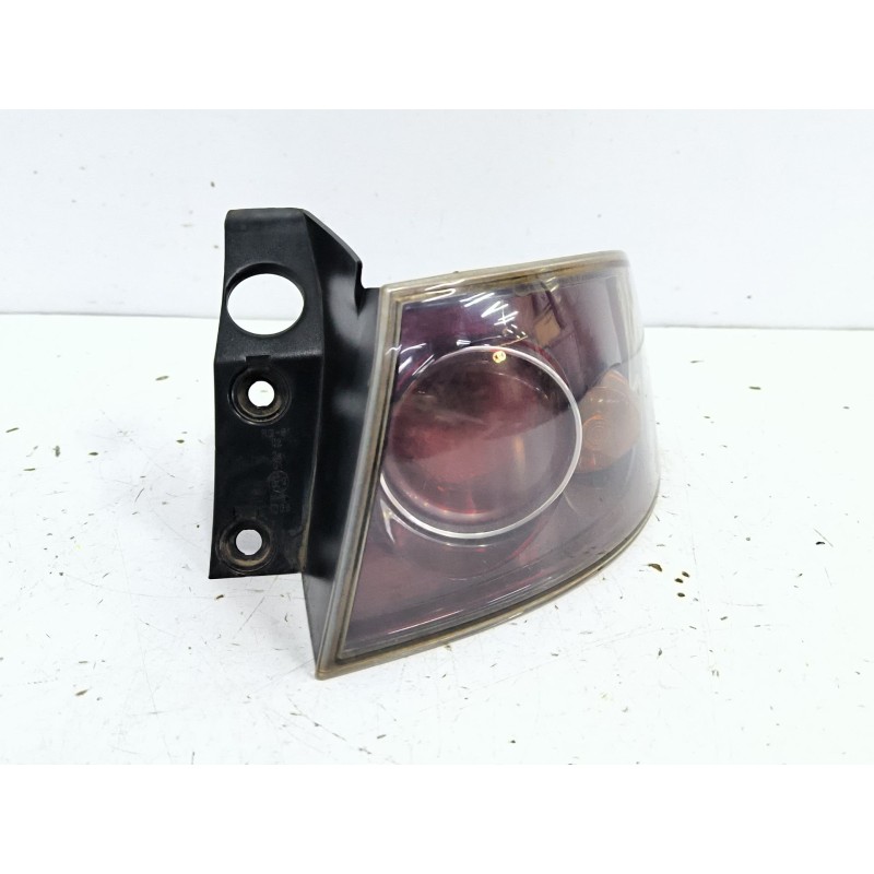 PILOTO TRASERO DERECHO 6L6945096