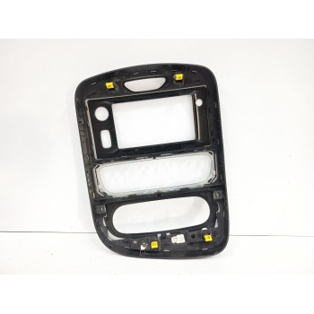 Recambio de moldura para renault clio iv (bh_) 0.9 tce 75 (bhnp) referencia OEM IAM 682606856R 682601204R 
