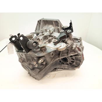 Recambio de caja cambios para toyota auris (_e18_) 1.4 d-4d (nde180_) referencia OEM IAM 3030002151  