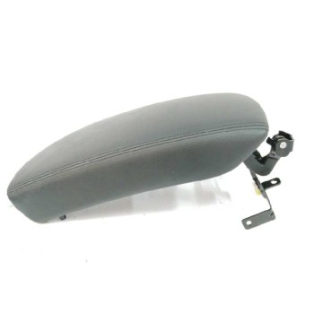 Recambio de apoyabrazos central para hyundai i40 1.7 crdi cat referencia OEM IAM 846603Z000RY SOLO LA TAPA 