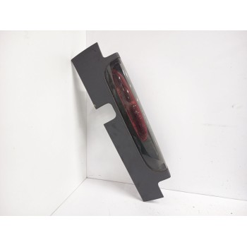 Recambio de piloto trasero derecho para opel vivaro a furgoneta (x83) 1.9 di (f7) referencia OEM IAM 8200202745 4414576 