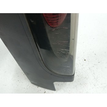 Recambio de piloto trasero derecho para opel vivaro a furgoneta (x83) 1.9 di (f7) referencia OEM IAM 8200202745 4414576 