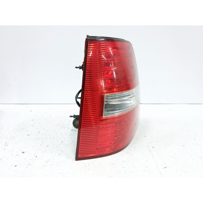 Recambio de piloto trasero izquierdo para kia sorento i (jc) 2.5 crdi referencia OEM IAM 9243E5  