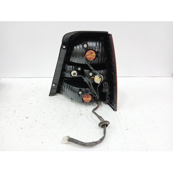Recambio de piloto trasero izquierdo para kia sorento i (jc) 2.5 crdi referencia OEM IAM 9243E5  