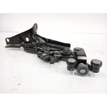 Recambio de soporte / guia puerta corredera para fiat doblo autobús (263_) 1.3 d multijet (263axc1a) referencia OEM IAM 51842451