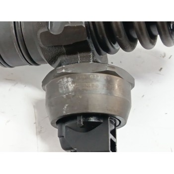 Recambio de inyector para volkswagen polo iv (9n_, 9a_) 1.4 tdi referencia OEM IAM 038130073A 0414720215 