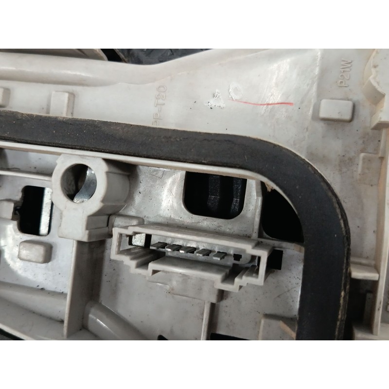 PILOTO TRASERO DERECHO