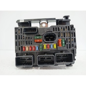 CAJA RELES / FUSIBLES S118983002Q 